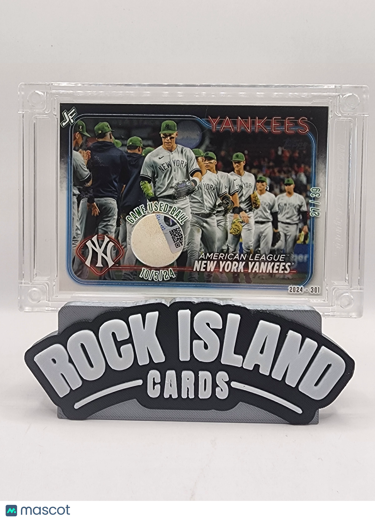 New York Yankees Team Card 2024 Jersey Fusion Ball #2024-301 /39 Game-Used Ball
